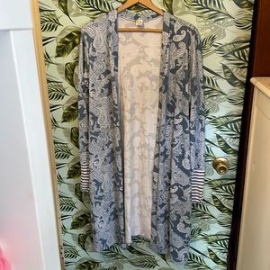 ii55 blue white paisley cardigan w/ black stripes on sleeve d7th ray Large L